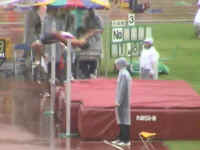 Mhighjump070930hatanaka180.jpg (41249 �o�C�g)